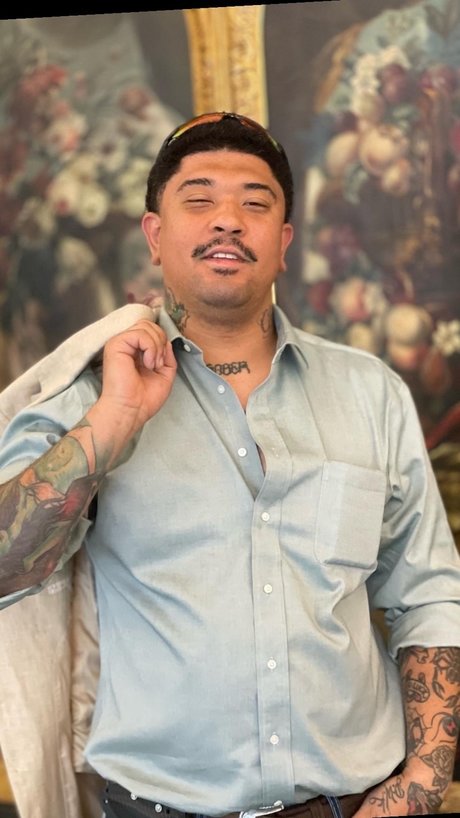 Naakte gelekte OnlyFans-foto van The Poetic Pimp