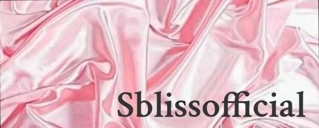 Naakte gelekte OnlyFans-foto van S Bliss