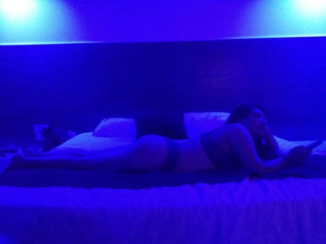 Naakte gelekte OnlyFans-foto van Sbmarr