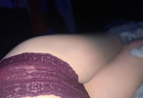 Naakte gelekte OnlyFans-foto van Sierra