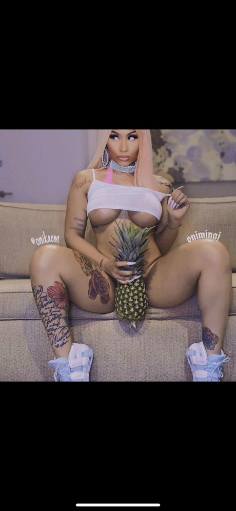 Naakte gelekte OnlyFans-foto van Cali
