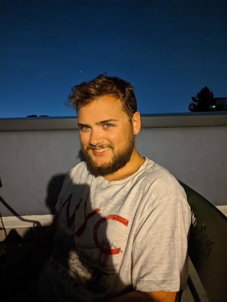 Naakte gelekte OnlyFans-foto van Sean Kelly