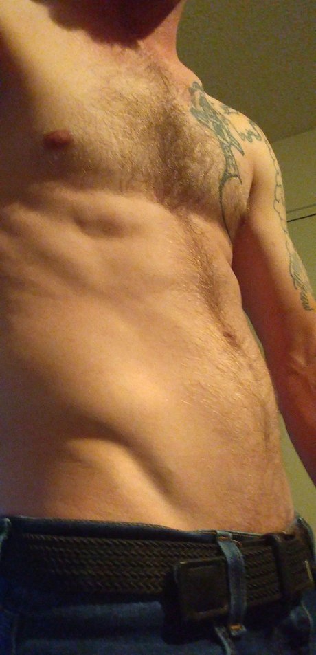 Naakte gelekte OnlyFans-foto van Xxxbadbradleyxxx