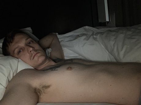 Naakte gelekte OnlyFans-foto van Sir