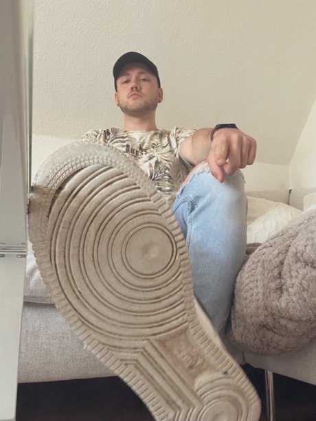 Naakte gelekte OnlyFans-foto van Cashmastermax