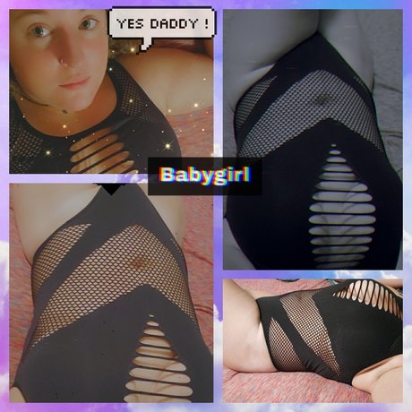 Naakte gelekte OnlyFans-foto van Laney