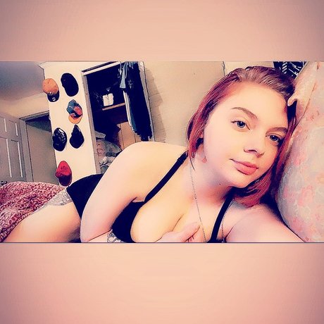 Naakte gelekte OnlyFans-foto van Juliap
