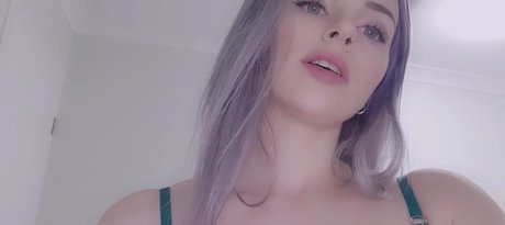 Naakte gelekte OnlyFans-foto van Tay  Free 