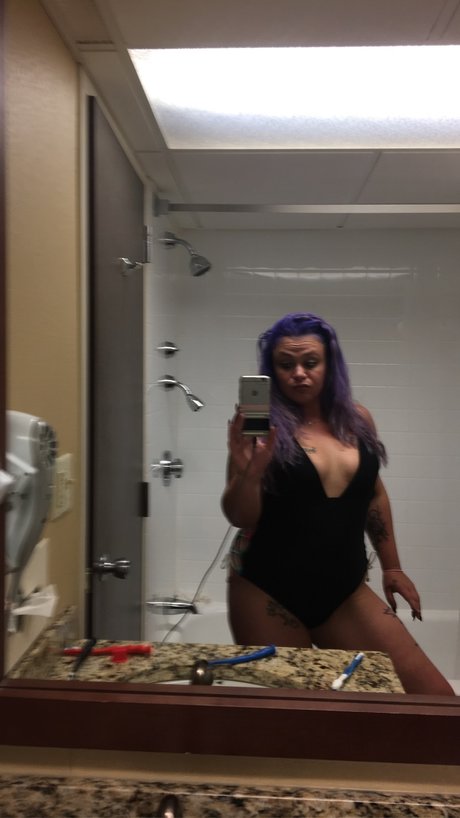 Naakte gelekte OnlyFans-foto van Morgan Sewell