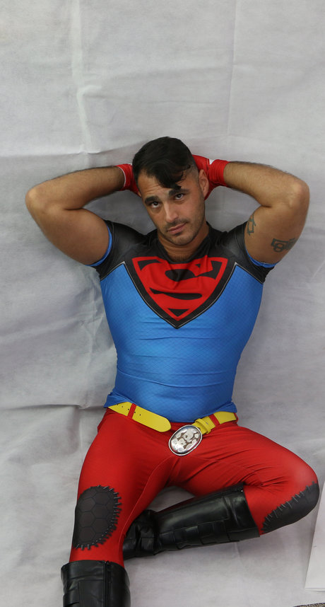 Naakte gelekte OnlyFans-foto van Thesuperboy00