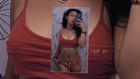 Naakte gelekte OnlyFans-foto van Thequeeny 