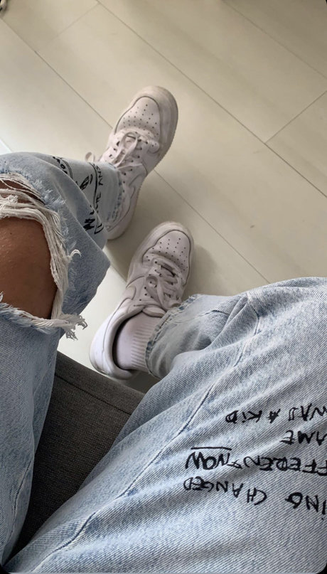 Naakte gelekte OnlyFans-foto van Youngboi