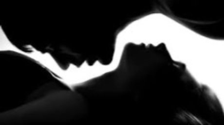 Naakte gelekte OnlyFans-foto van The New Sins