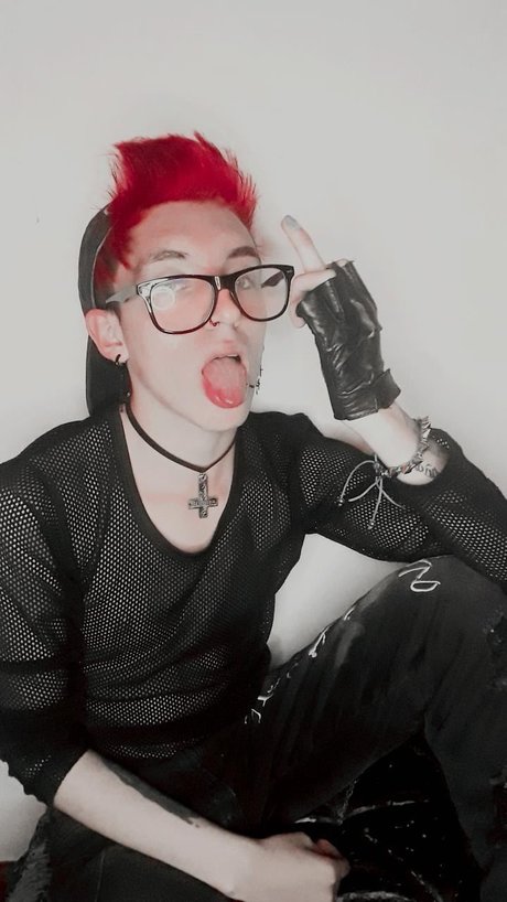 Naakte gelekte OnlyFans-foto van Tato