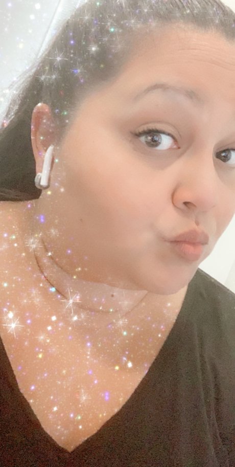Naakte gelekte OnlyFans-foto van China40