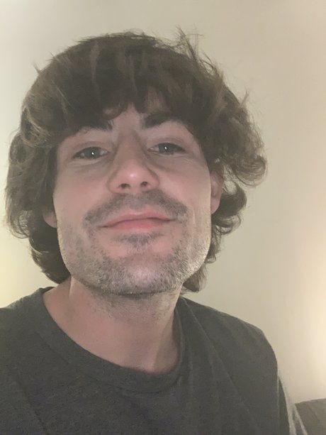 Naakte gelekte OnlyFans-foto van Mason