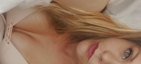 Naakte gelekte OnlyFans-foto van Saragoddes