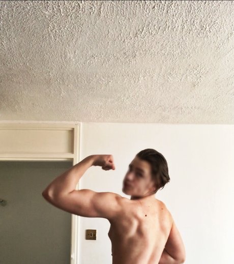 Naakte gelekte OnlyFans-foto van Mrs