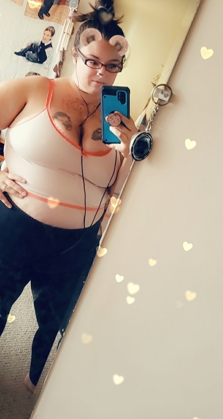 Naakte gelekte OnlyFans-foto van Rachel