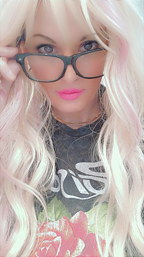 Naakte gelekte OnlyFans-foto van Nonchalante