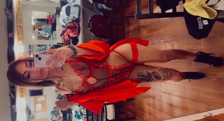 Naakte gelekte OnlyFans-foto van Anastasia