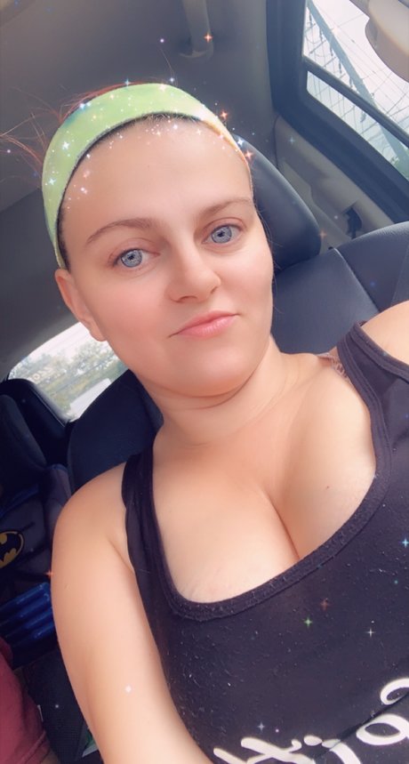 Naakte gelekte OnlyFans-foto van Kimberly Williamson