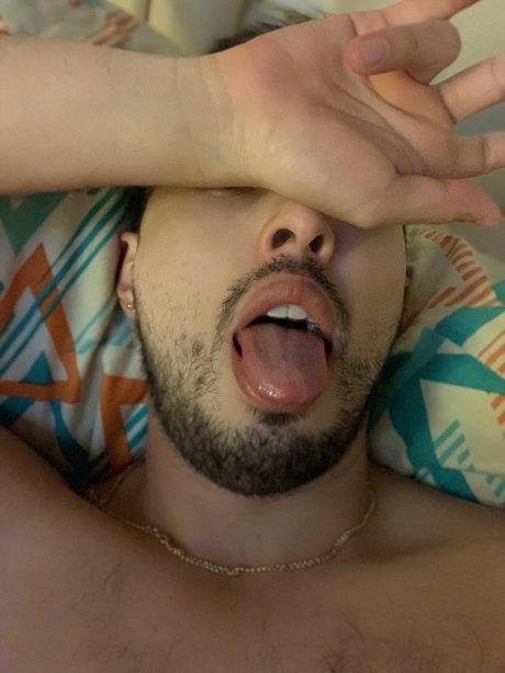 Naakte gelekte OnlyFans-foto van Eros
