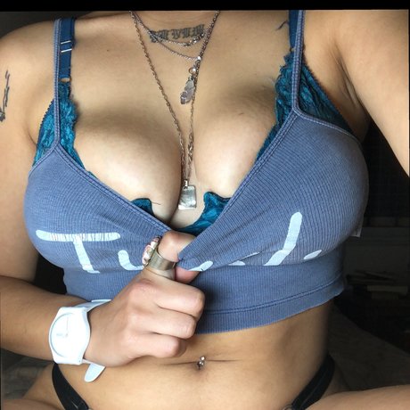 Naakte gelekte OnlyFans-foto van Sugar Babe