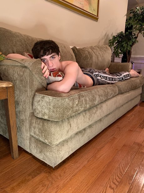 Naakte gelekte OnlyFans-foto van Trystan