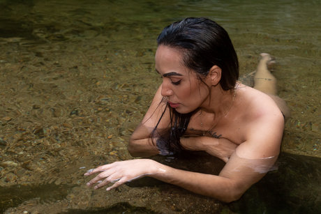 Naakte gelekte OnlyFans-foto van Maria Pereira