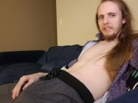 Naakte gelekte OnlyFans-foto van Zariel