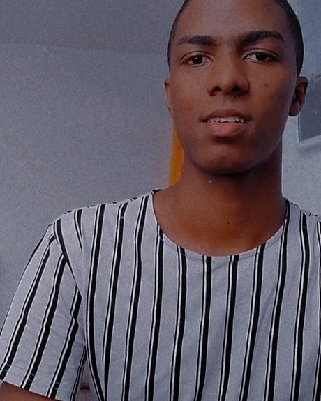 Naakte gelekte OnlyFans-foto van Alex 