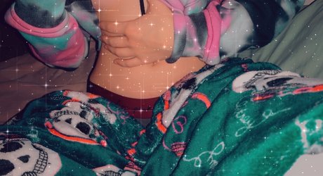Naakte gelekte OnlyFans-foto van Wildflower