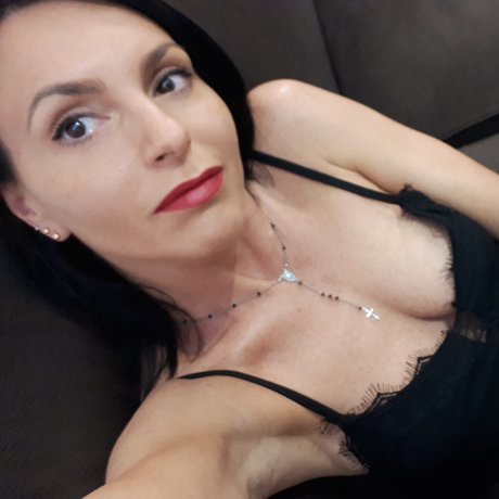 Naakte gelekte OnlyFans-foto van Oty 