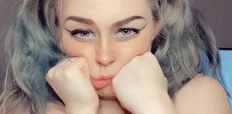 Naakte gelekte OnlyFans-foto van Hayley Gasm Free 