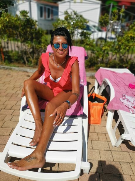 Naakte gelekte OnlyFans-foto van Niky88