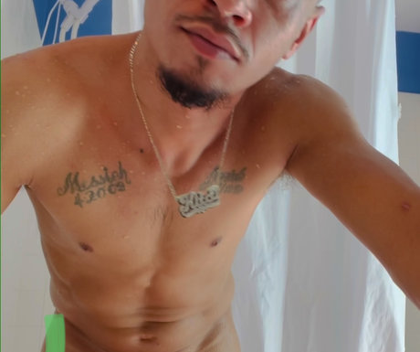 Naakte gelekte OnlyFans-foto van Flfreakkidd813