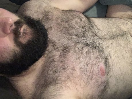 Naakte gelekte OnlyFans-foto van This Guy