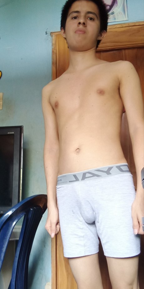 Naakte gelekte OnlyFans-foto van Rompefantasma3000