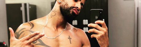 Naakte gelekte OnlyFans-foto van Rodrigo Piace