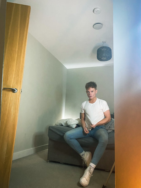 Naakte gelekte OnlyFans-foto van Marc 