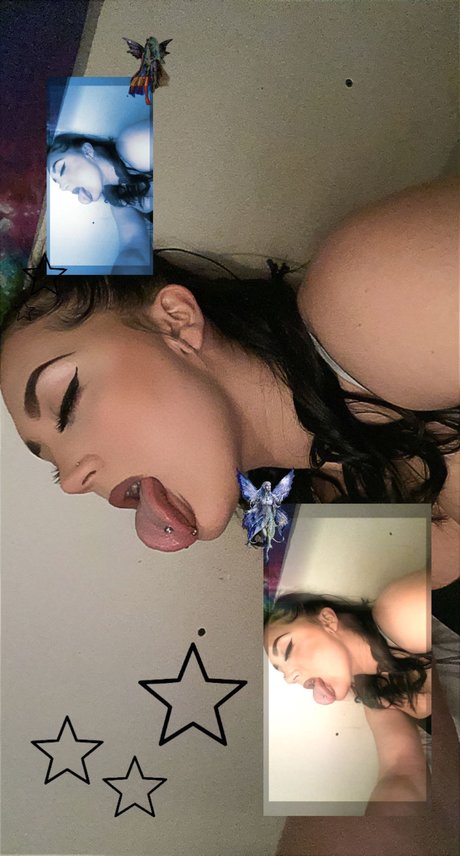 Naakte gelekte OnlyFans-foto van Mistress Izabella