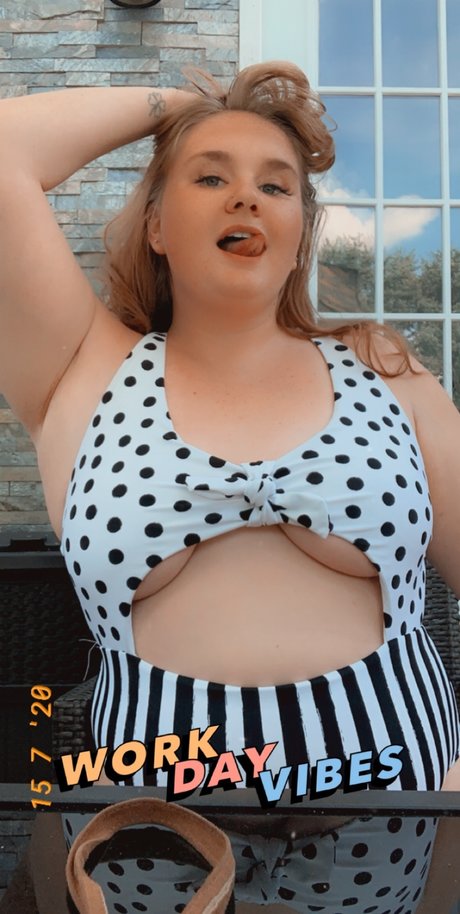 Naakte gelekte OnlyFans-foto van Felisha