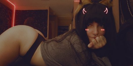 Naakte gelekte OnlyFans-foto van Melty