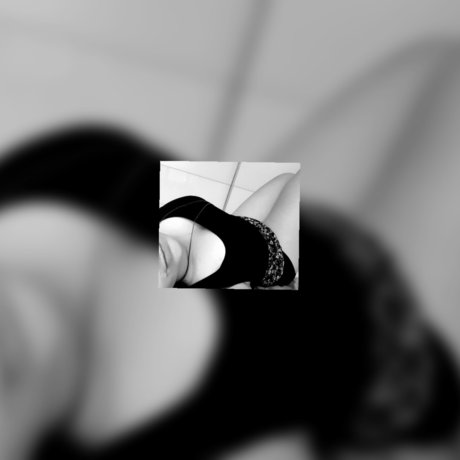 Naakte gelekte OnlyFans-foto van Nina