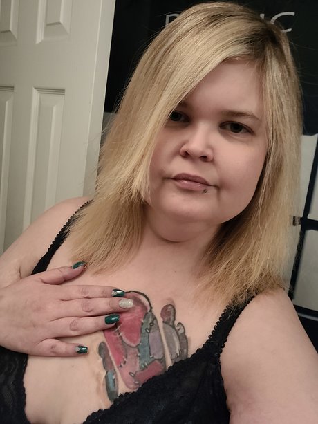 Naakte gelekte OnlyFans-foto van Jaidynne
