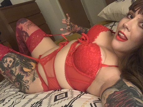 Naakte gelekte OnlyFans-foto van Dorei Danielle 