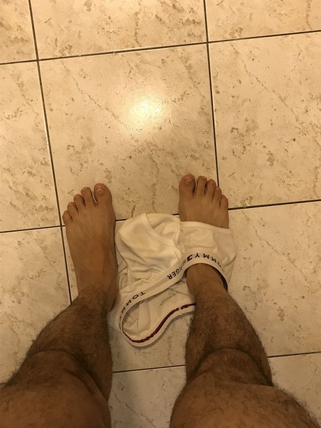 Naakte gelekte OnlyFans-foto van Pesampamptesao 