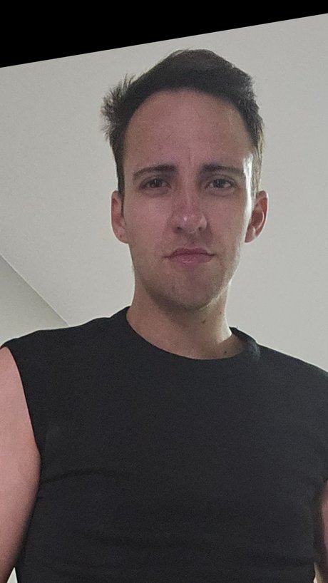 Naakte gelekte OnlyFans-foto van Jason Love