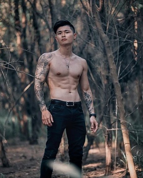 Naakte gelekte OnlyFans-foto van Kfc 